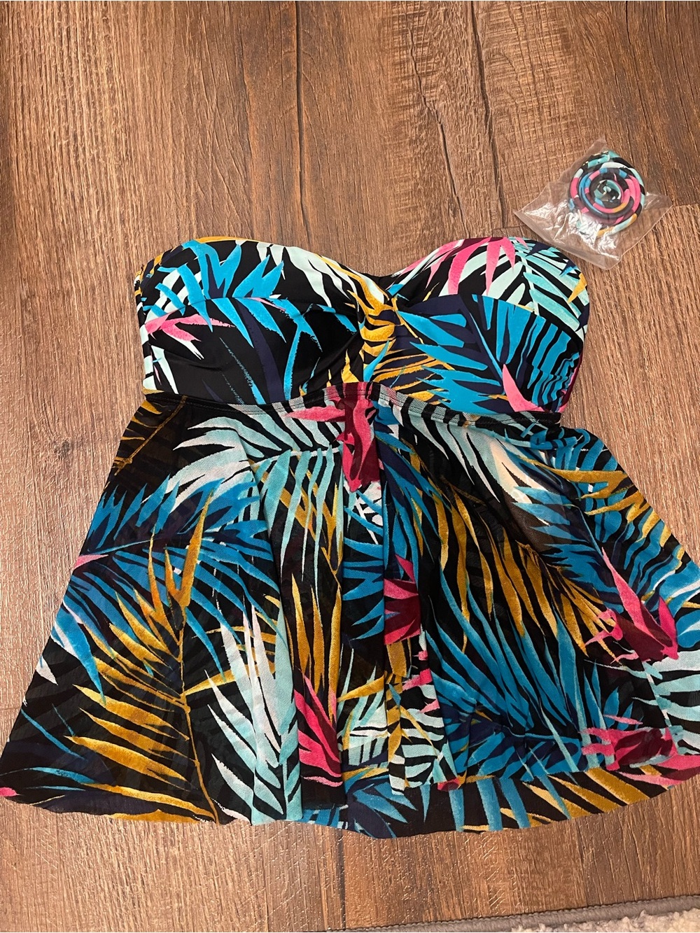 Target Women Swim Tropical Strapless Tankini Top in Black, Teal, Yellow, Pink